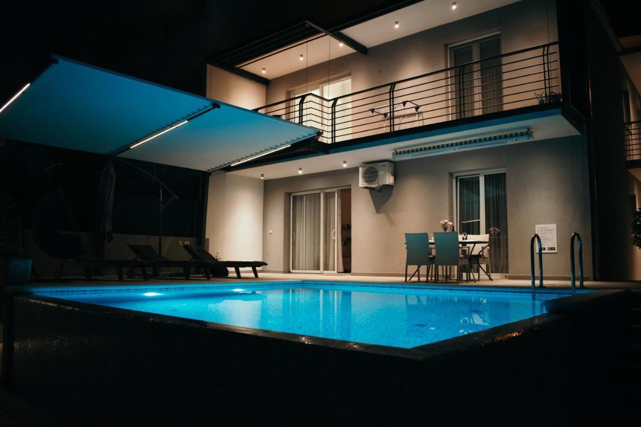 Apartment With Private Pool "Patricia" Makarska Dış mekan fotoğraf